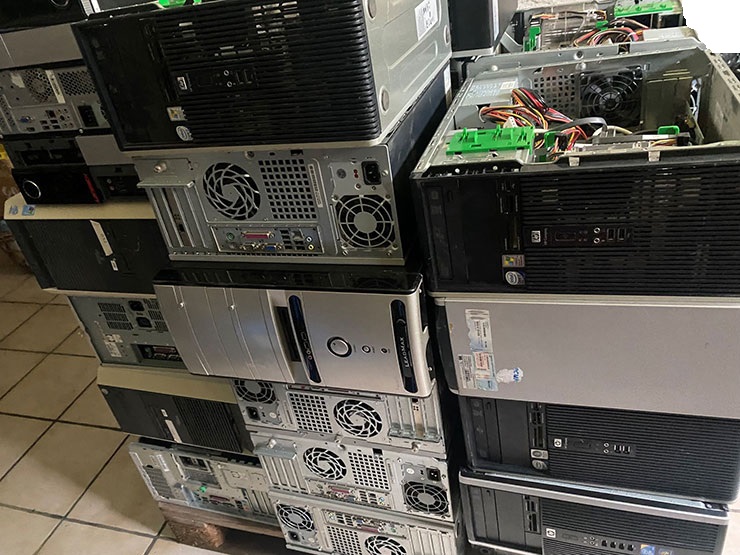 gebrauchte unberaubte computer geräte